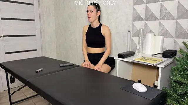 girls secrets online show from December 2025 06:52:01 PM