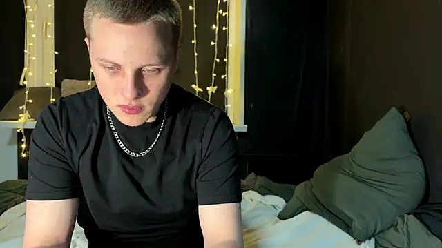 love4couple online show from March 2026 05:09:02 PM