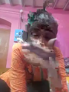 Hooghlypinkivabi online show from February 2026 01:22:01 PM