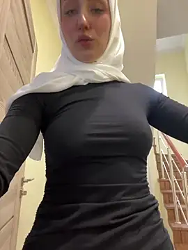 LuxBrunette  online show from May 2026 06:13:02 AM