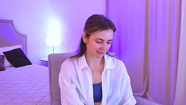 EmeraldGlow online show from March 2026 03:25:01 PM