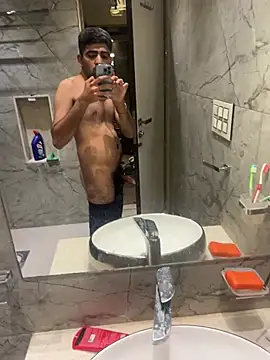 rajj3599 online show from January 2026 06:58:02 PM