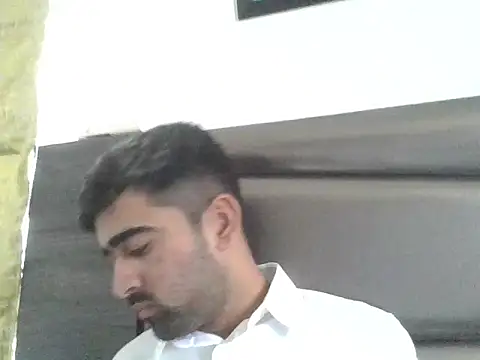 rajj3599 online show from January 2026 07:37:01 AM