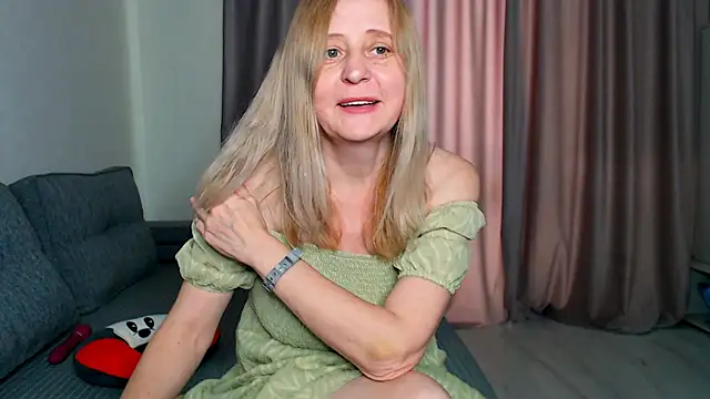 MiLenaMilf online show from March 2026 06:57:02 AM