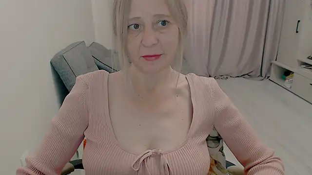 Snapshot of MiLenaMilf chatting on October 2025 05:04:02 AM MiLenaMilf online show from October 2025 05:04:02 AM