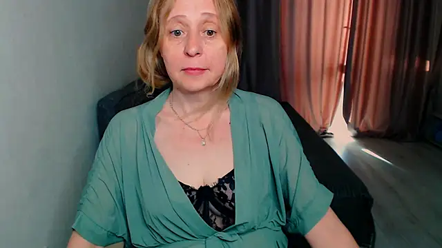 Snapshot of MiLenaMilf chatting on May 2026 03:28:01 AM MiLenaMilf online show from May 2026 03:28:01 AM