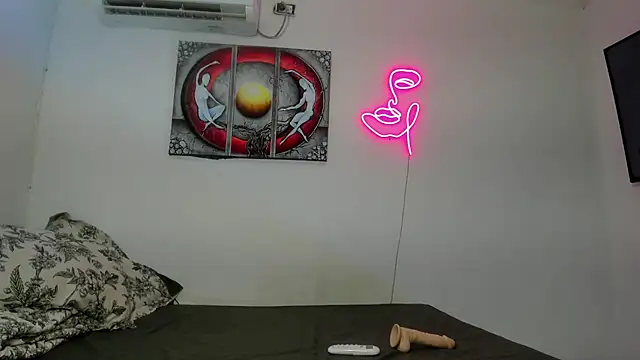 Maya Nova online show from January 2026 03:24:01 AM