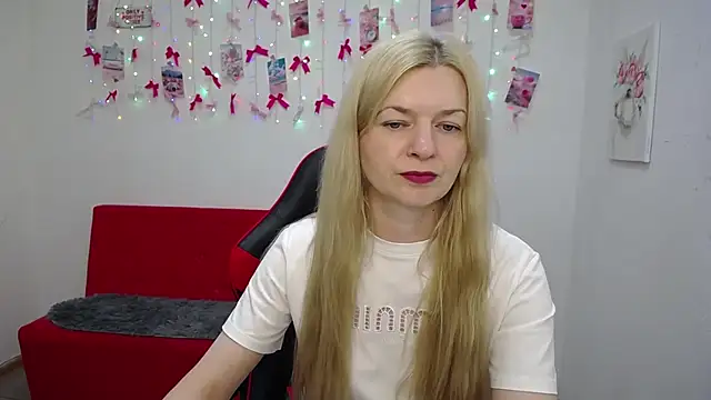 Snapshot of MelissaTyler chatting on May 2026 11:08:01 AM MelissaTyler online show from May 2026 11:08:01 AM