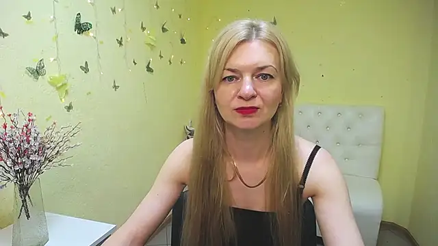 Snapshot of MelissaTyler chatting on May 2026 11:17:01 AM MelissaTyler online show from May 2026 11:17:01 AM