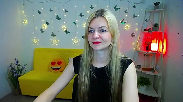 Snapshot of MelissaTyler chatting on April 2026 11:23:02 AM MelissaTyler online show from April 2026 11:23:02 AM