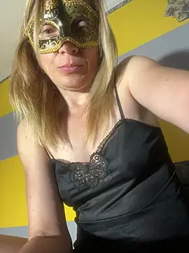 SexyMamiVee online show from May 2026 06:11:02 PM