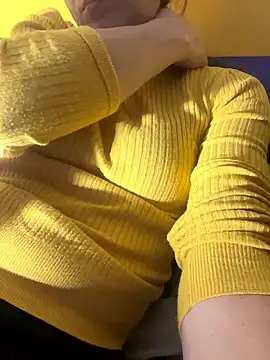 Snapshot of SexyMamiVee chatting on January 2026 05:29:01 PM SexyMamiVee online show from January 2026 05:29:01 PM