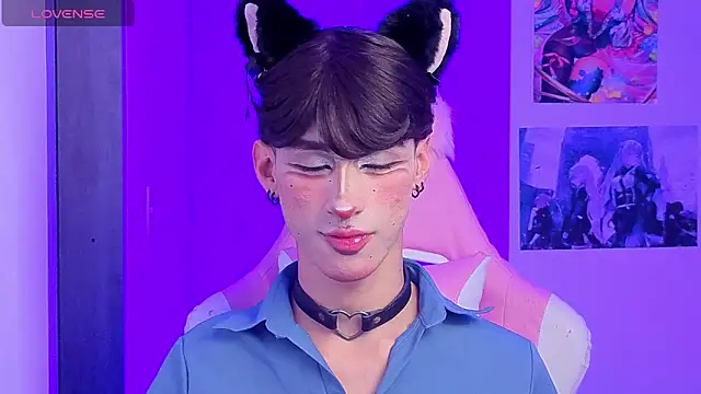 Kitsuneplay  online show from April 2026 05:29:01 PM