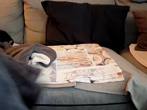 sexymilena9 online show from April 2026 04:10:02 PM