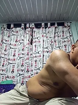 pareja latina1483 online show from March 2026 11:48:02 PM