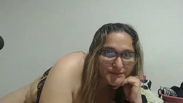 pareja latina1483 online show from March 2026 01:11:02 AM