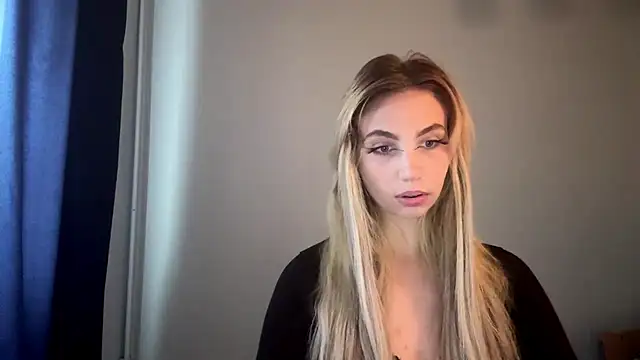 Snapshot of TeenLily chatting on July 2026 04:47:01 PM TeenLily online show from July 2026 04:47:01 PM