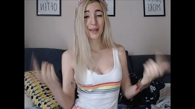 BarbieBlondieGirl online show from June 2026 10:16:02 AM