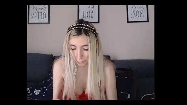 BarbieBlondieGirl online show from June 2026 11:33:01 AM