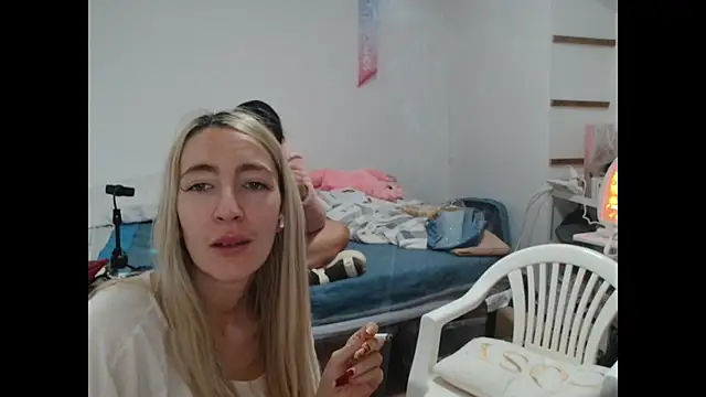 BarbieBlondieGirl online show from January 2026 12:39:02 AM