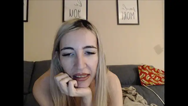 BarbieBlondieGirl online show from May 2026 10:31:01 PM