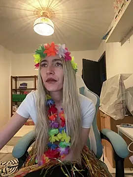 BarbieBlondieGirl online show from February 2026 05:43:01 PM