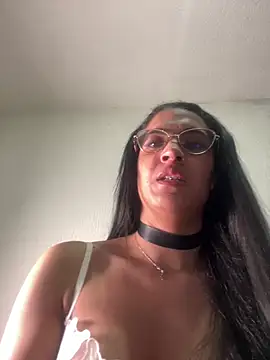 ValentinaEvanz online show from June 2026 12:04:01 AM