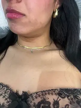 ValentinaEvanz online show from March 2026 06:41:01 PM