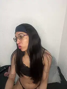 ValentinaEvanz online show from February 2026 06:07:01 PM