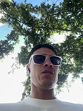 Latin Paisa Boy online show from February 2026 03:01:01 PM