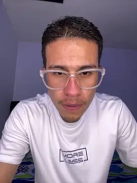 Latin Paisa Boy online show from February 2026 10:33:01 PM