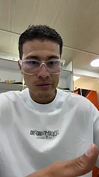 Latin Paisa Boy online show from February 2026 07:44:01 PM