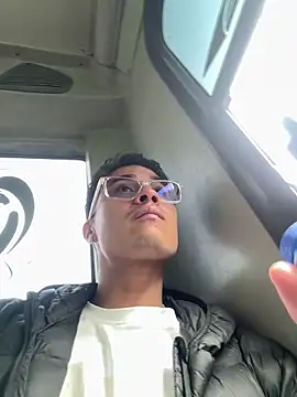 Latin Paisa Boy online show from April 2026 08:42:02 PM