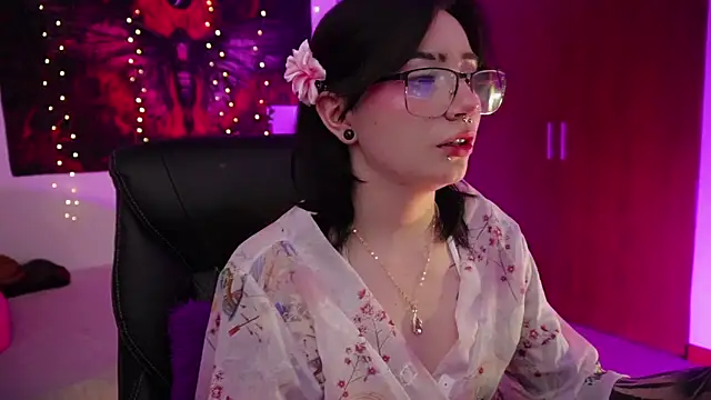 miami 18  online show from April 2026 02:07:01 AM