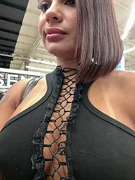 Snapshot of Irina_Velvett chatting on January 2026 10:37:02 PM Irina Velvett online show from January 2026 10:37:02 PM