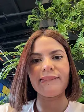 Irina Velvett online show from May 2026 10:25:01 PM