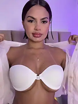 Snapshot of Irina_Velvett chatting on February 2026 11:43:02 PM Irina Velvett online show from February 2026 11:43:02 PM