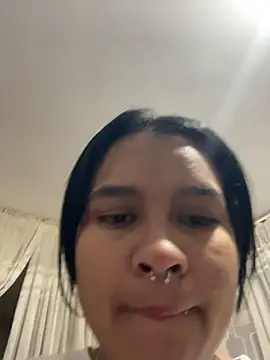 Chloe cortes online show from May 2026 05:37:02 AM
