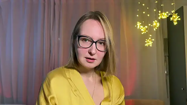 Kira Elve online show from December 2025 04:29:01 PM