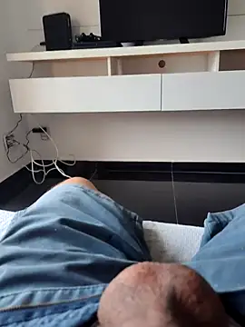 izipaul online show from January 2026 09:18:01 PM