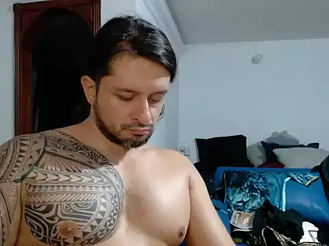 gonzzohunterr online show from April 2026 12:28:01 AM
