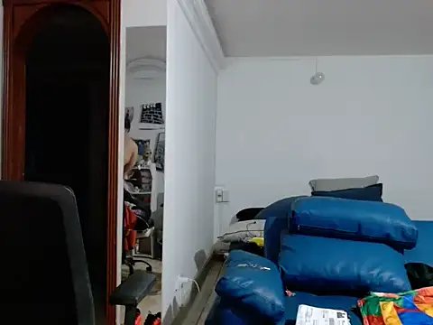 gonzzohunterr online show from February 2026 02:50:02 AM