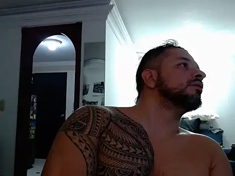gonzzohunterr online show from May 2026 03:15:01 AM