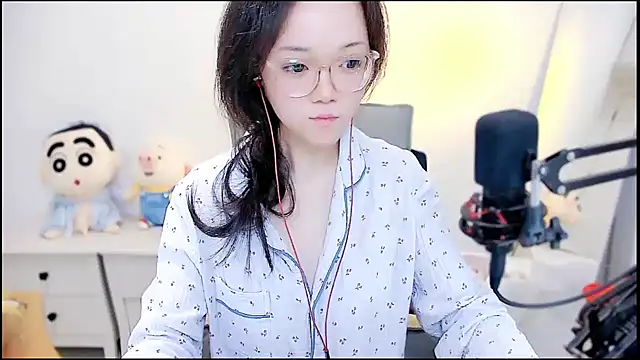 Cindy-dd online show from April 2026 07:04:02 AM