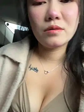 Molly-xiao online show from March 2026 09:04:02 AM