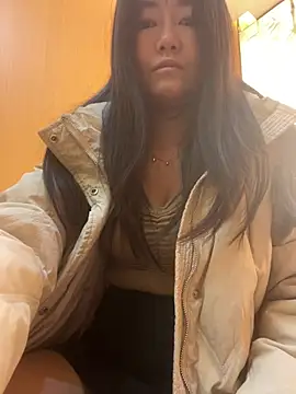 Molly-xiao online show from January 2026 10:41:02 AM