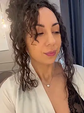 curly jade online show from March 2026 10:48:01 AM