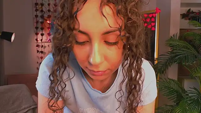 curly jade online show from February 2026 02:03:01 PM