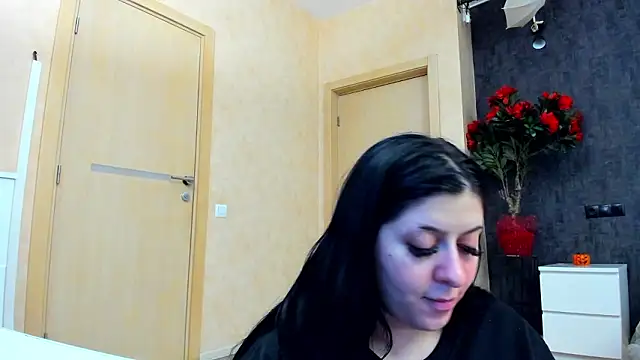 NayaNoirX online show from March 2026 07:18:01 PM