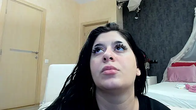 NayaNoirX online show from January 2026 04:43:02 PM